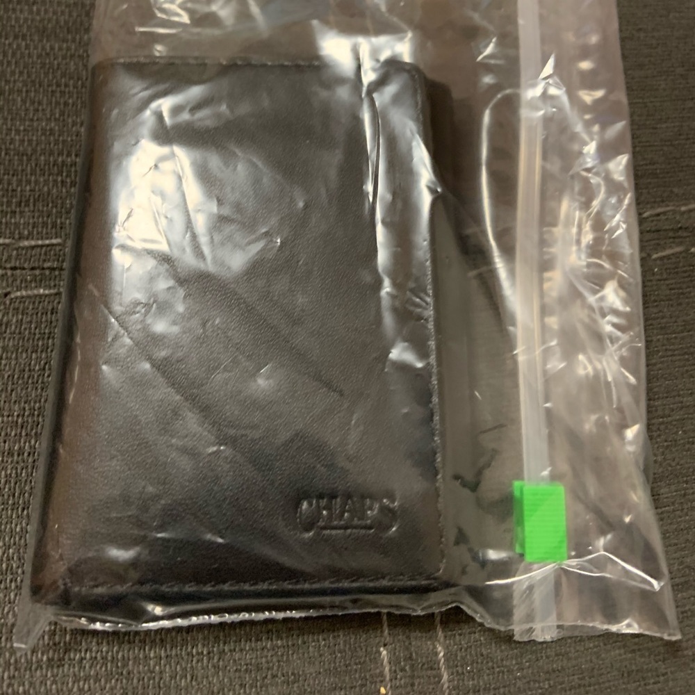 Chaps trifold wallet